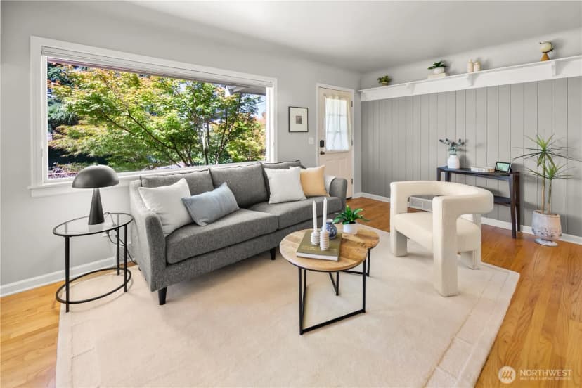 Property photo for 11202 Marine View Drive Sw, Seattle photo 8