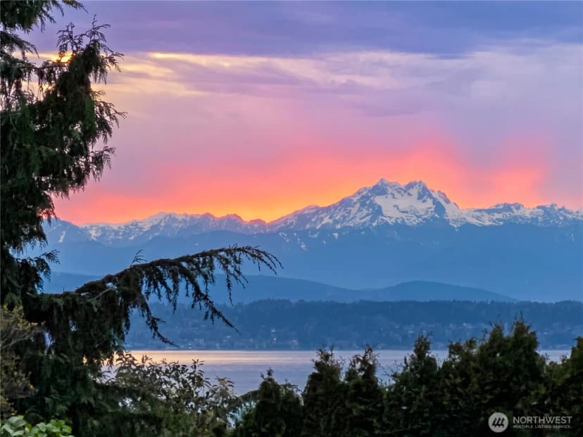 Property photo for 11202 Marine View Drive Sw, Seattle photo 24