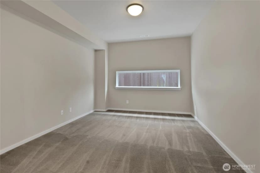 Property photo for 5606 Elaine Avenue Se, Auburn photo 5
