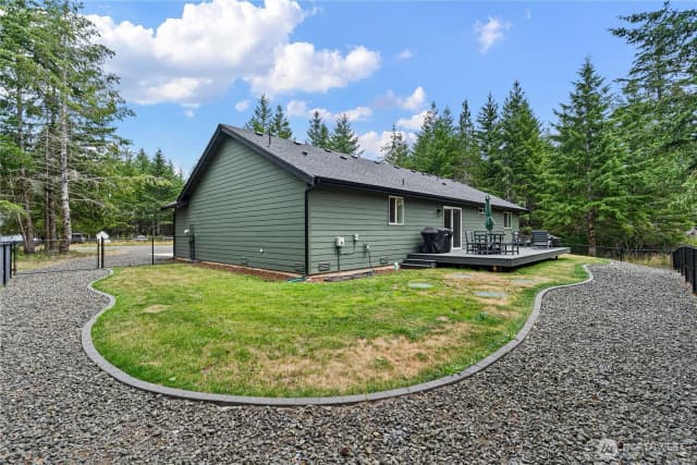 Property photo for 911 W California Road, Shelton photo 5