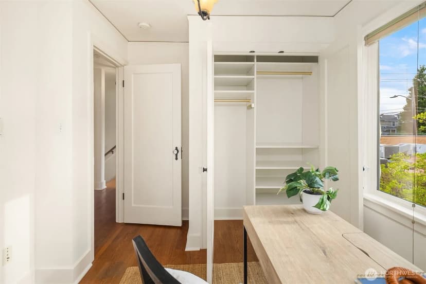Property photo for 2205 Bigelow Avenue N #6, Seattle photo 26