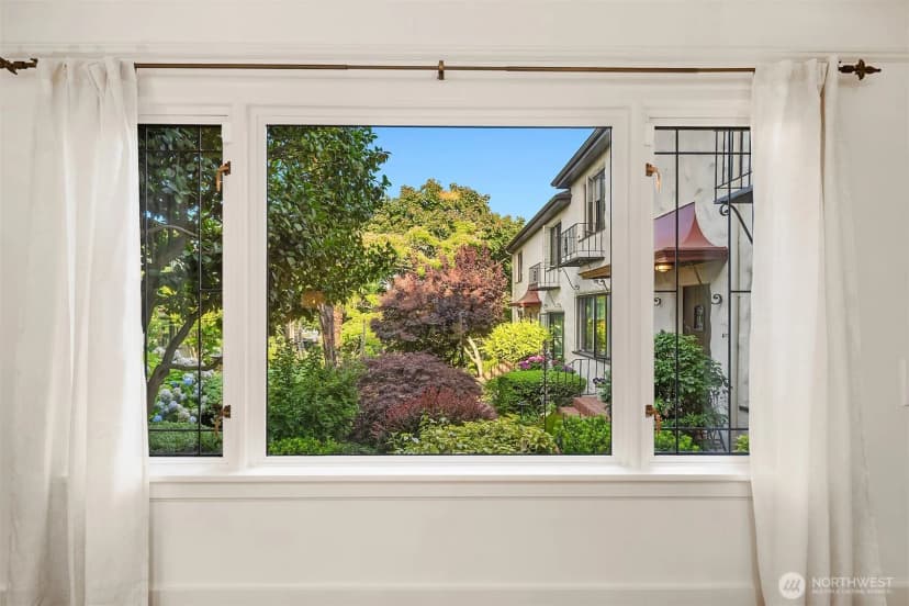 Property photo for 2205 Bigelow Avenue N #6, Seattle photo 7