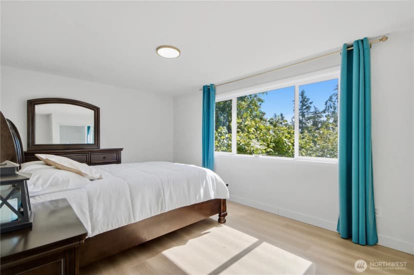 Property photo for 110 174th Place, Bellevue photo 25