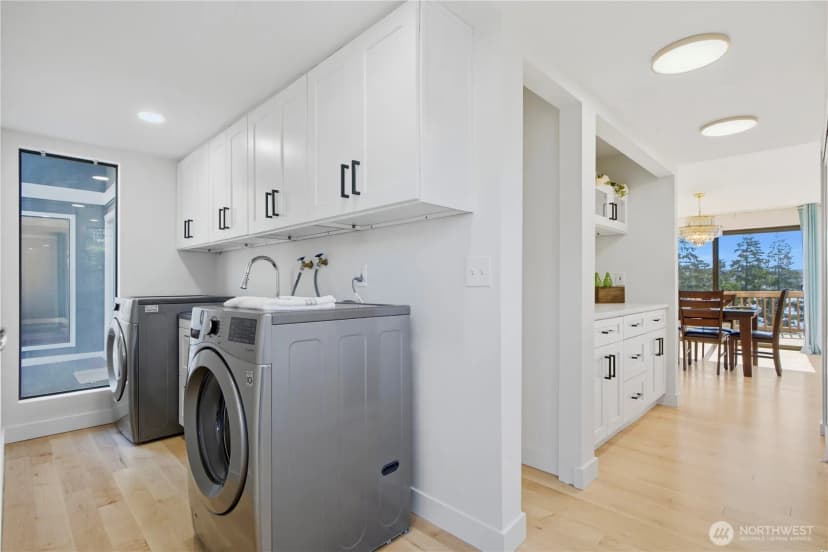 Property photo for 110 174th Place, Bellevue photo 13
