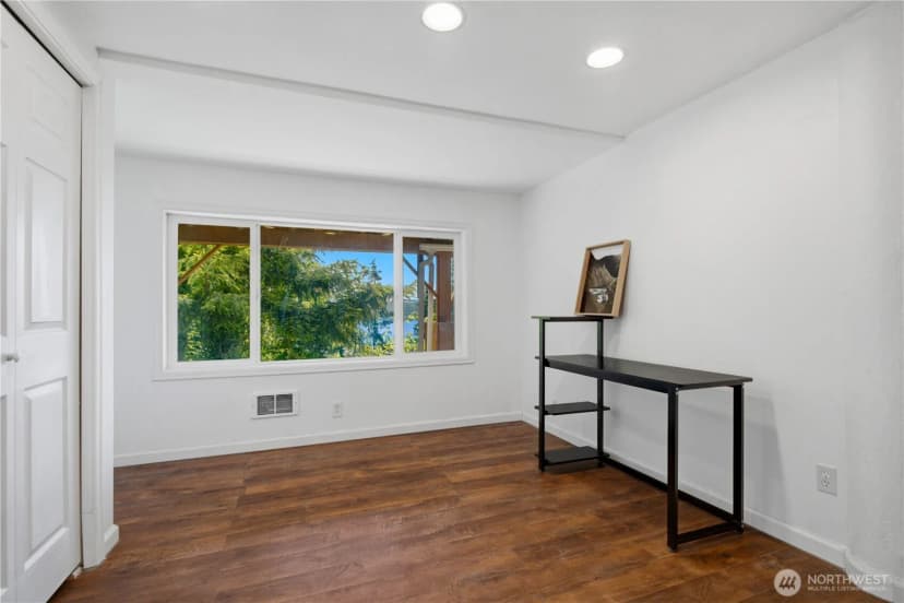 Property photo for 110 174th Place, Bellevue photo 31