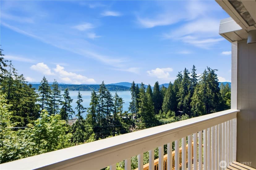Property photo for 110 174th Place, Bellevue photo 21