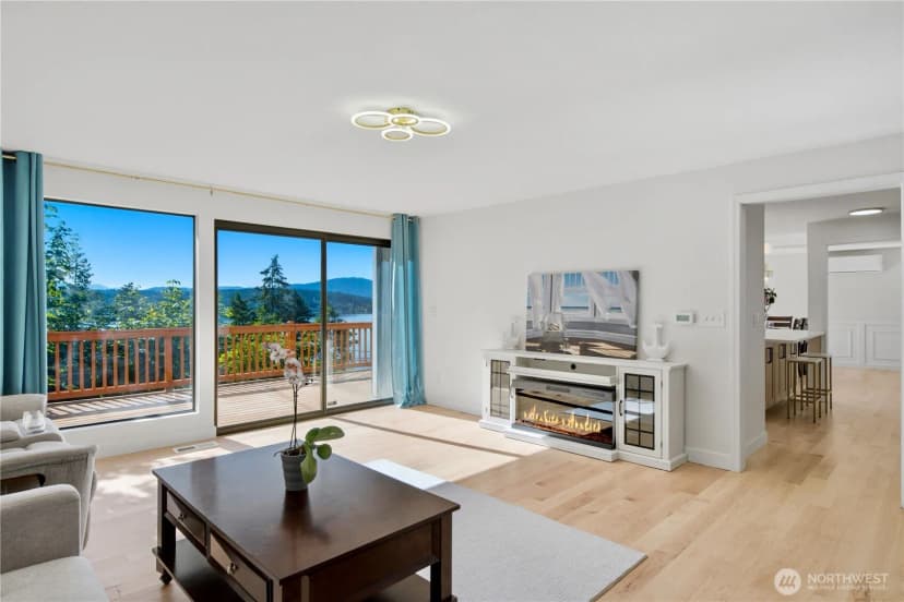 Property photo for 110 174th Place, Bellevue photo 14