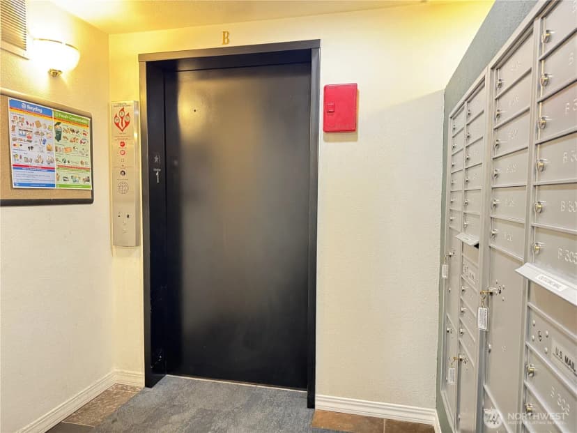 Property photo for 300 10th Avenue #b305, Seattle photo 30