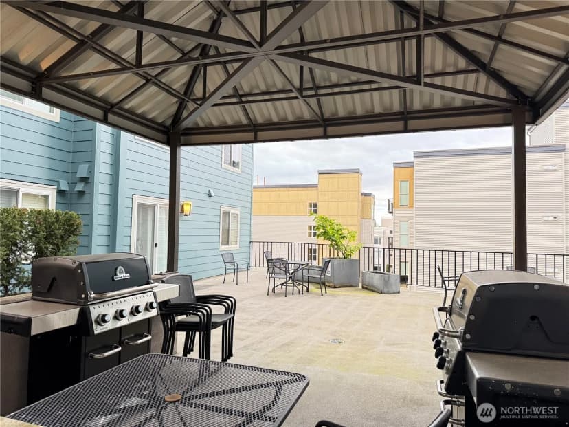 Property photo for 300 10th Avenue #b305, Seattle photo 33