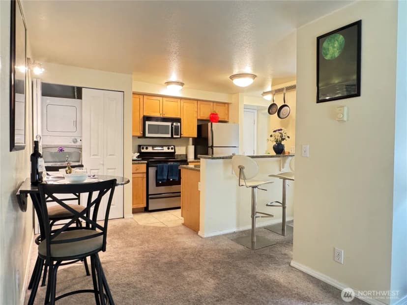 Property photo for 300 10th Avenue #b305, Seattle photo 9