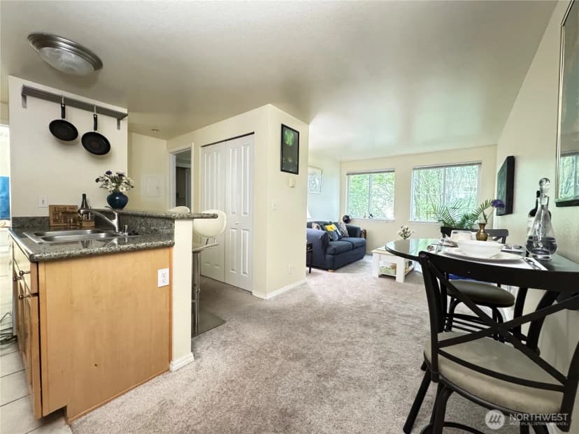 Property photo for 300 10th Avenue #b305, Seattle photo 3