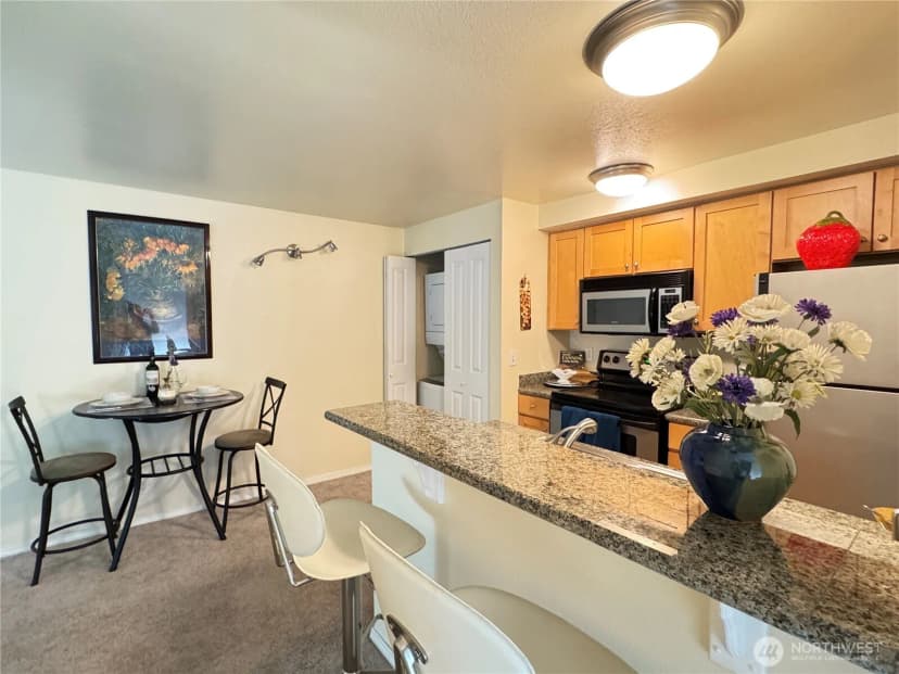 Property photo for 300 10th Avenue #b305, Seattle photo 15