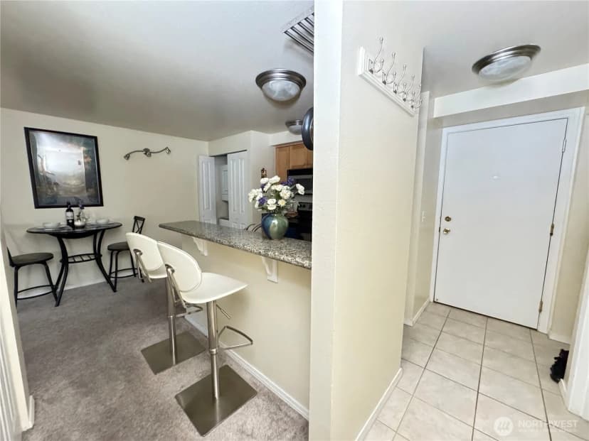Property photo for 300 10th Avenue #b305, Seattle photo 22