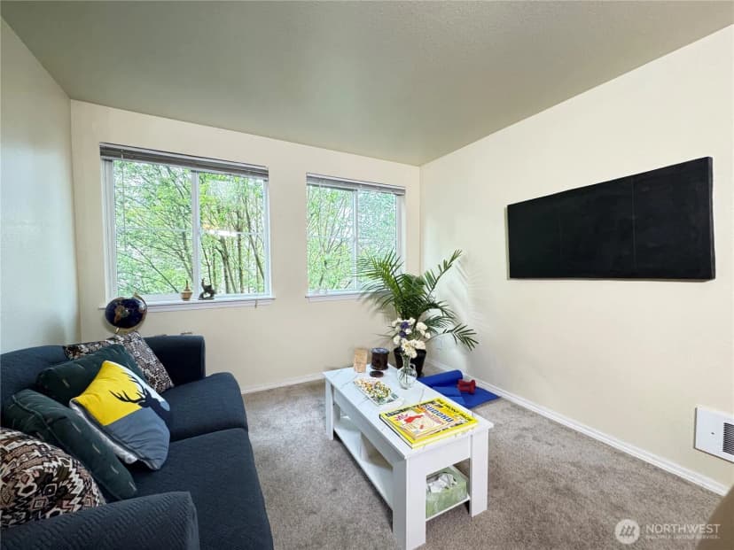 Property photo for 300 10th Avenue #b305, Seattle photo 7