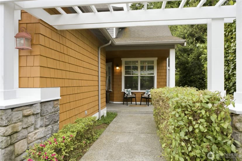 Property photo for 10115 Ne 24th St, Bellevue photo 31