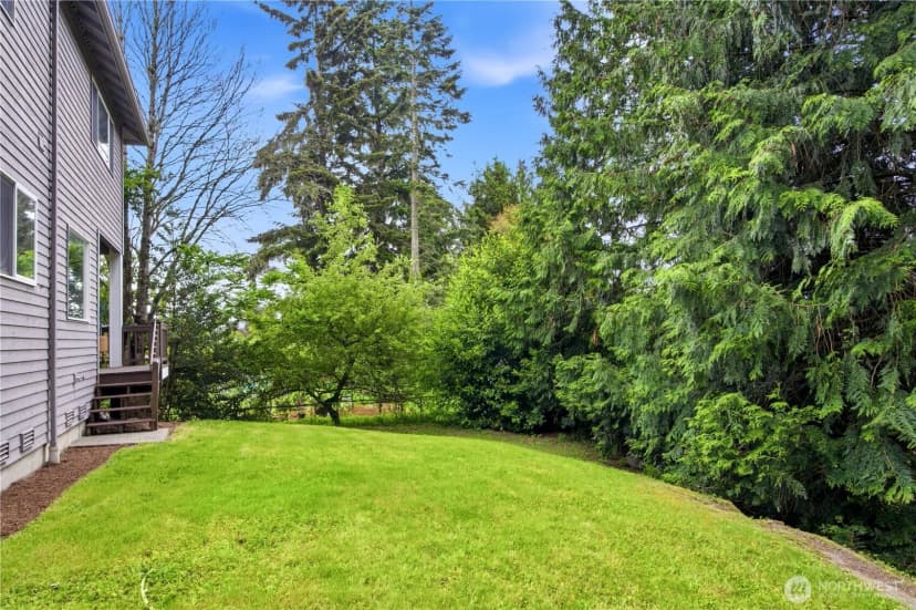 Property photo for 10115 Ne 24th St, Bellevue photo 33