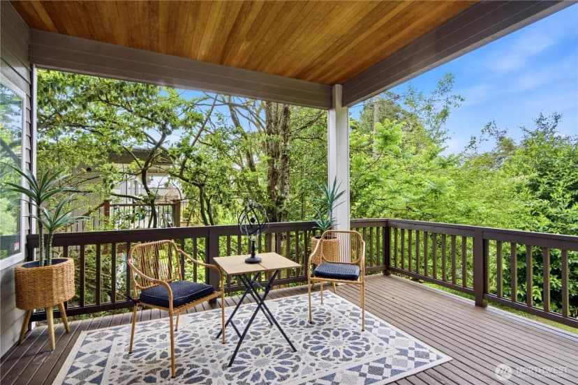 Property photo for 10115 Ne 24th St, Bellevue photo 14