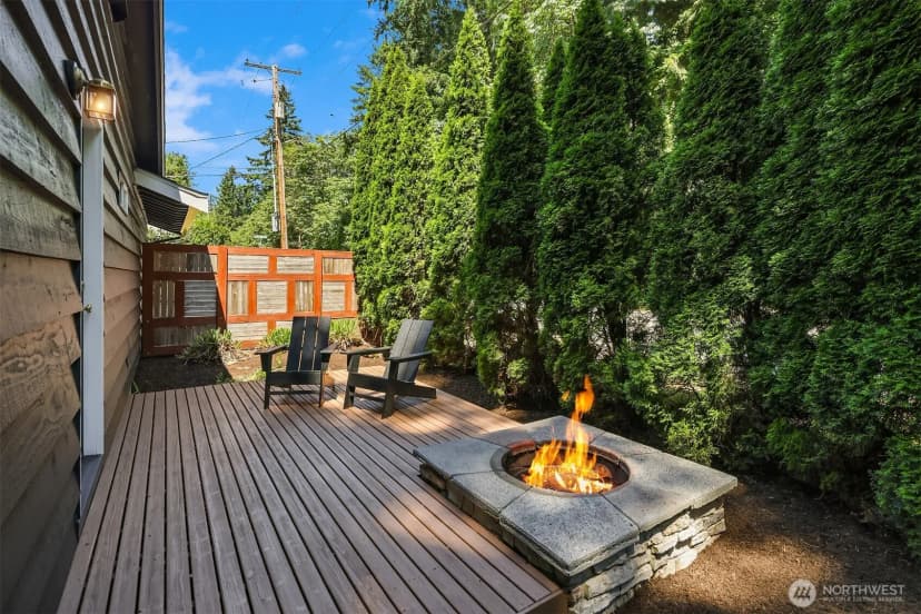 Property photo for 7061 Ne 137th Street, Kirkland photo 19