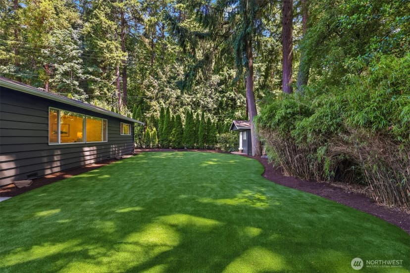 Property photo for 7061 Ne 137th Street, Kirkland photo 23