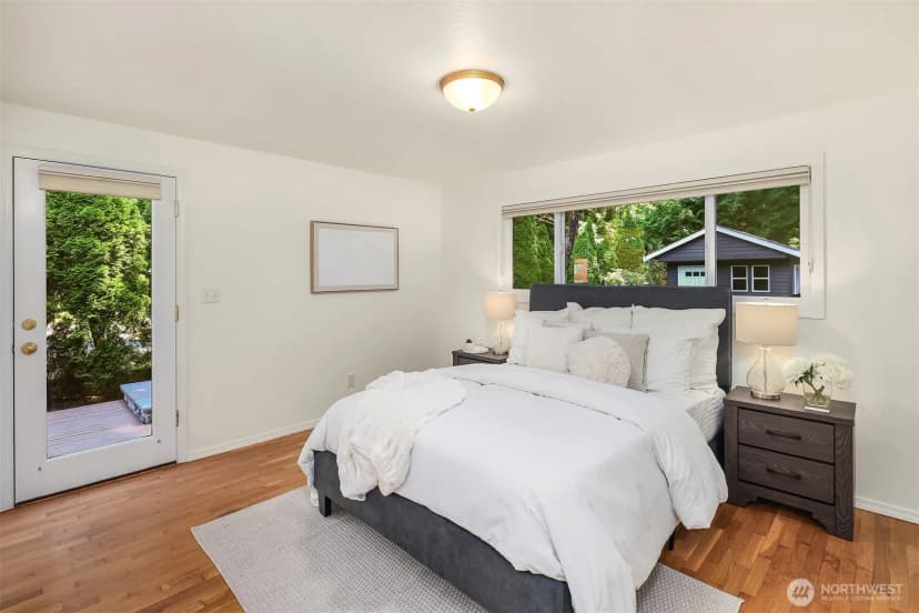 Property photo for 7061 Ne 137th Street, Kirkland photo 11