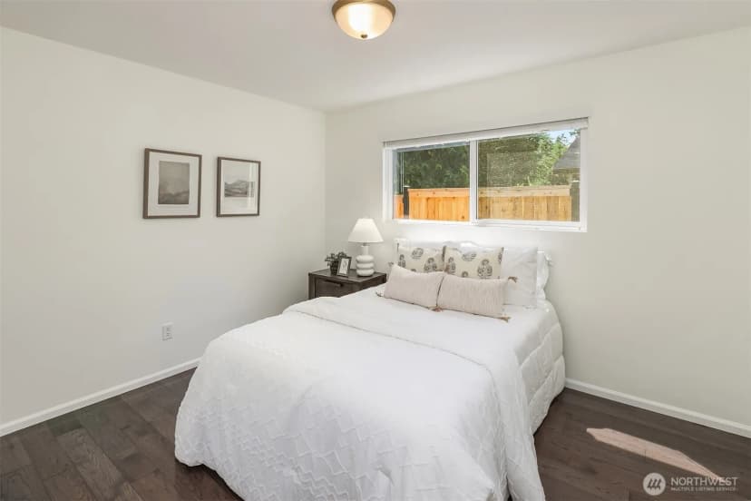 Property photo for 7061 Ne 137th Street, Kirkland photo 16