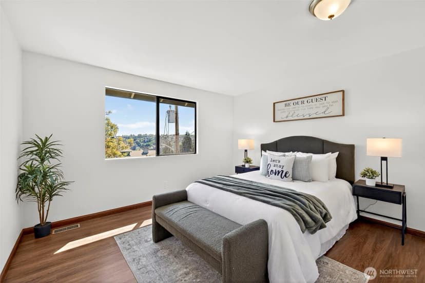 Property photo for 3415 24th Avenue W, Seattle photo 16