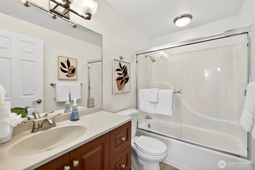 Property photo for 3415 24th Avenue W, Seattle photo 14