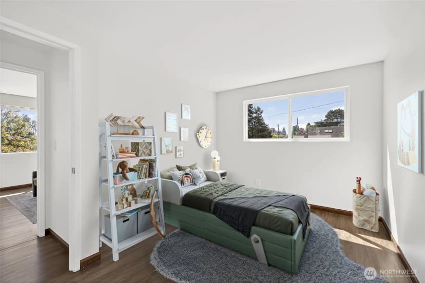 Property photo for 3415 24th Avenue W, Seattle photo 17