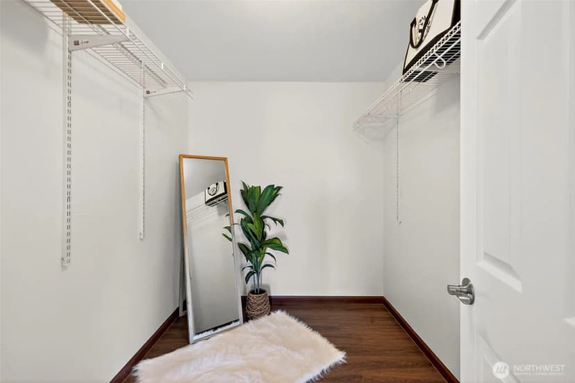 Property photo for 3415 24th Avenue W, Seattle photo 15