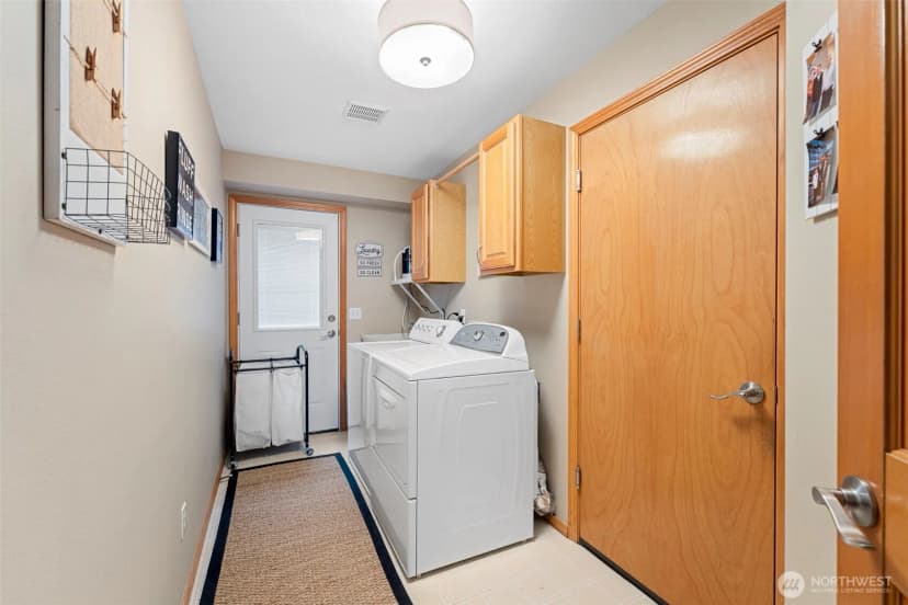Property photo for 29315 204th Place Se, Kent photo 35