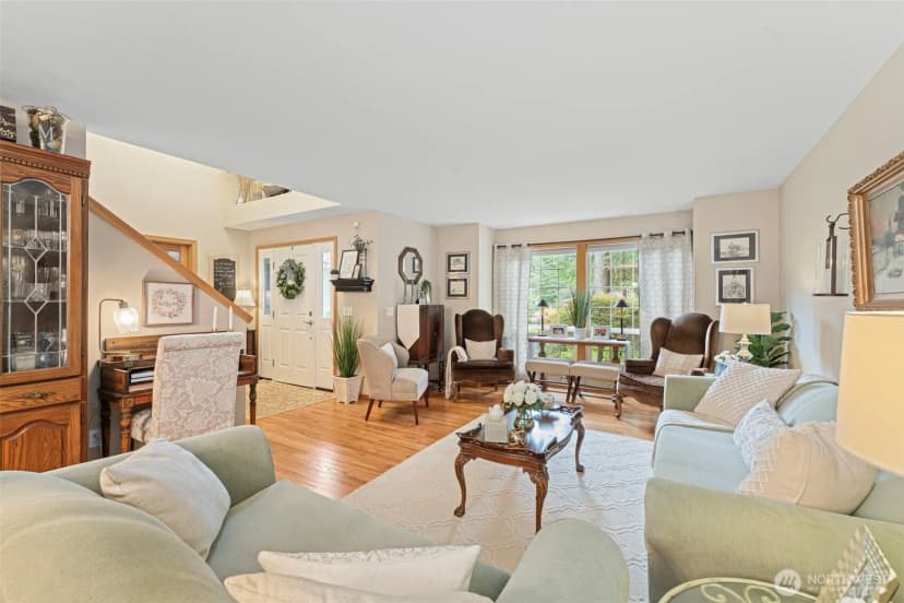 Property photo for 29315 204th Place Se, Kent photo 11