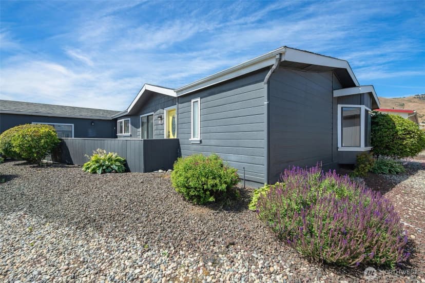 Property photo for 1308 Glacier Place #67, Wenatchee photo 28