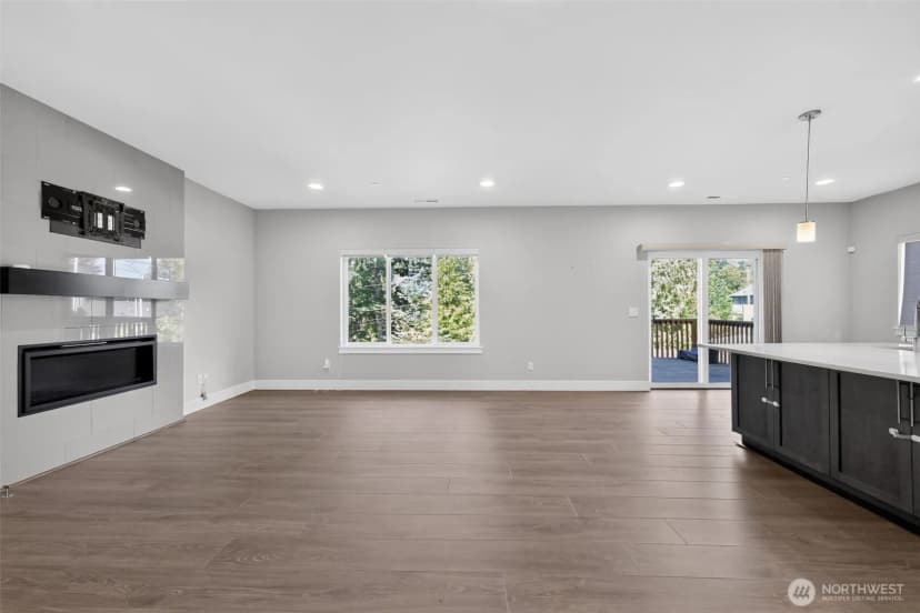 Property photo for 1720 182nd Place Sw, Lynnwood photo 4