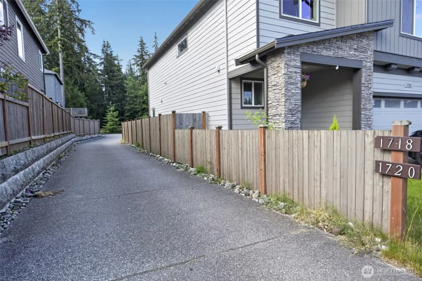 Property photo for 1720 182nd Place Sw, Lynnwood photo 38