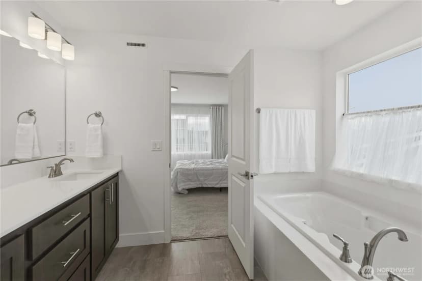 Property photo for 705 Pagget Avenue, Winlock photo 37