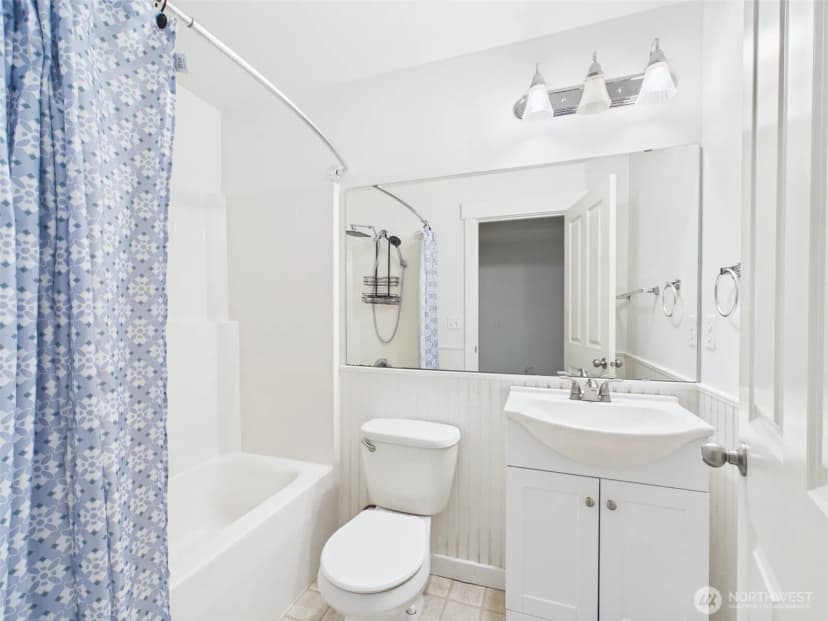 Property photo for 23120 Se Black Nugget Rd Road #a6, Issaquah photo 27