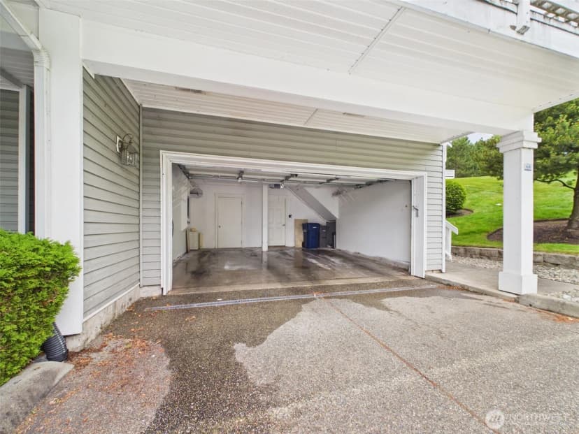 Property photo for 23120 Se Black Nugget Rd Road #a6, Issaquah photo 30