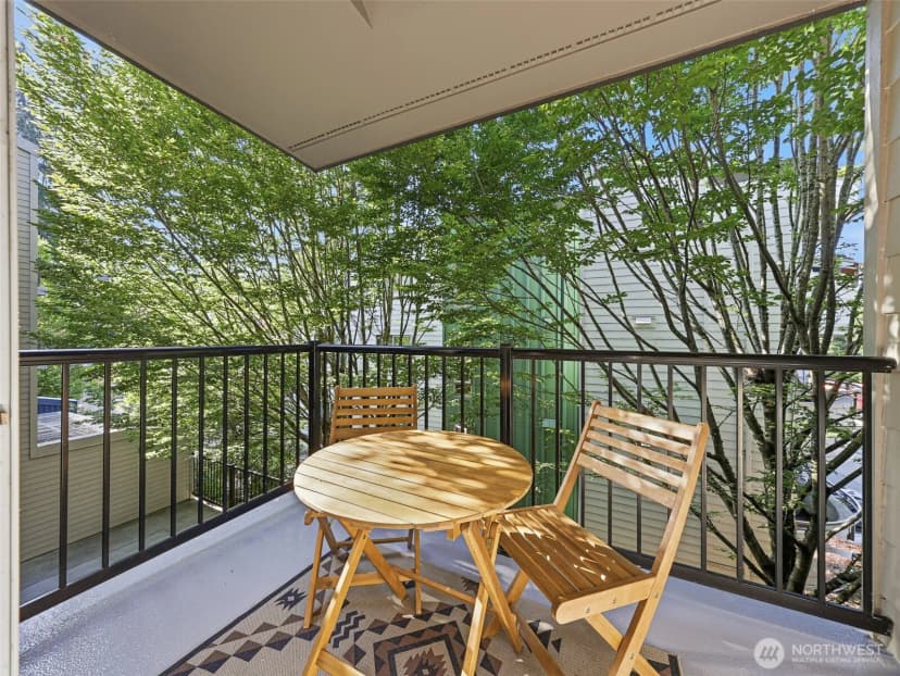 Property photo for 12345 Roosevelt Way Ne #310, Seattle photo 30