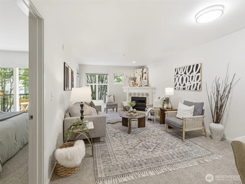 Property photo for 12345 Roosevelt Way Ne #310, Seattle photo 10