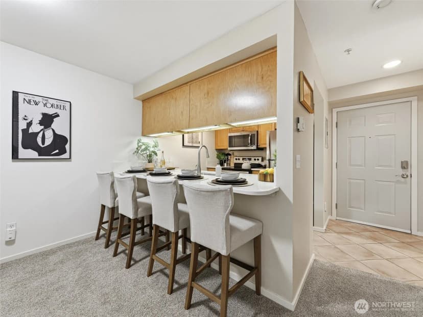 Property photo for 12345 Roosevelt Way Ne #310, Seattle photo 16