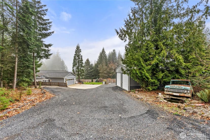 Property photo for 3115 & 3119 Zenkner Valley Road Sw, Centralia photo 31