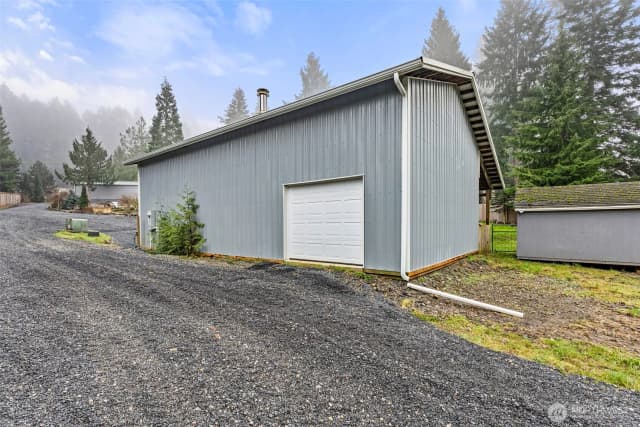 Property photo for 3115 & 3119 Zenkner Valley Road Sw, Centralia photo 5