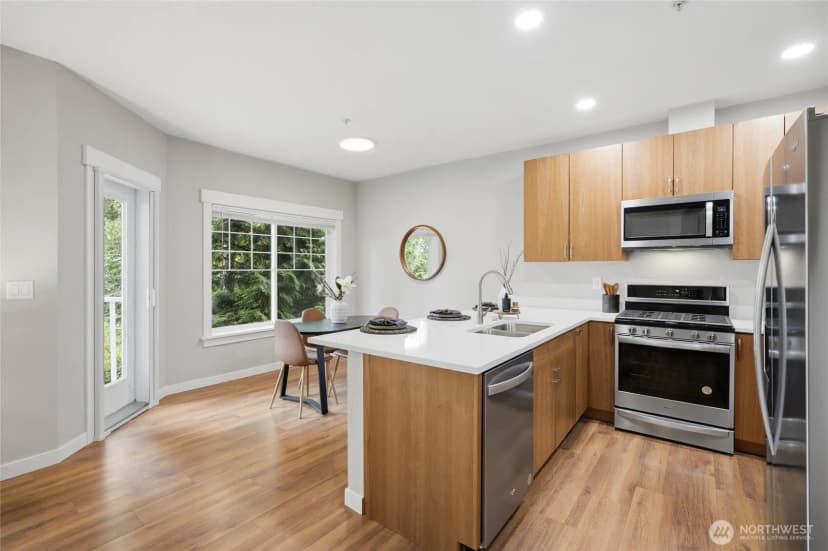 Property photo for 14140 Se 171st Way #e204, Renton photo 3