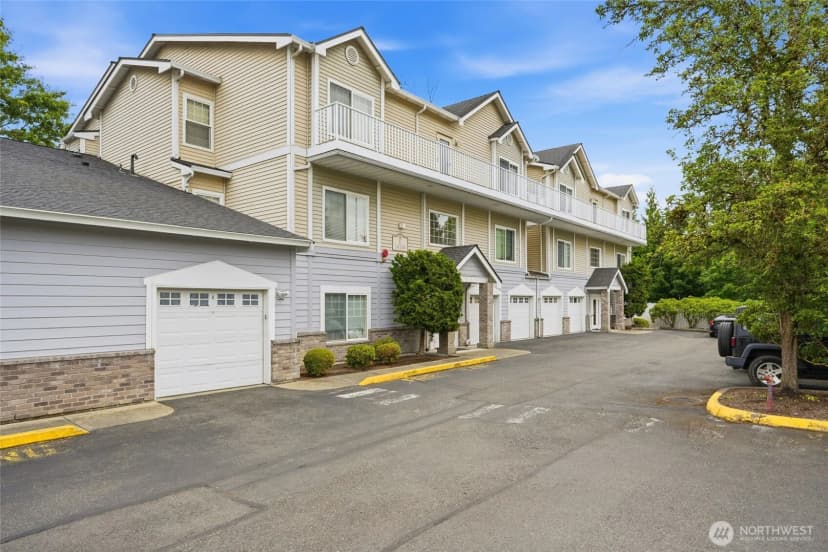 Property photo for 14140 Se 171st Way #e204, Renton photo 24