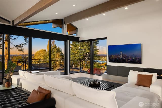 Property photo for 426 Wheeler Street, Seattle photo 5