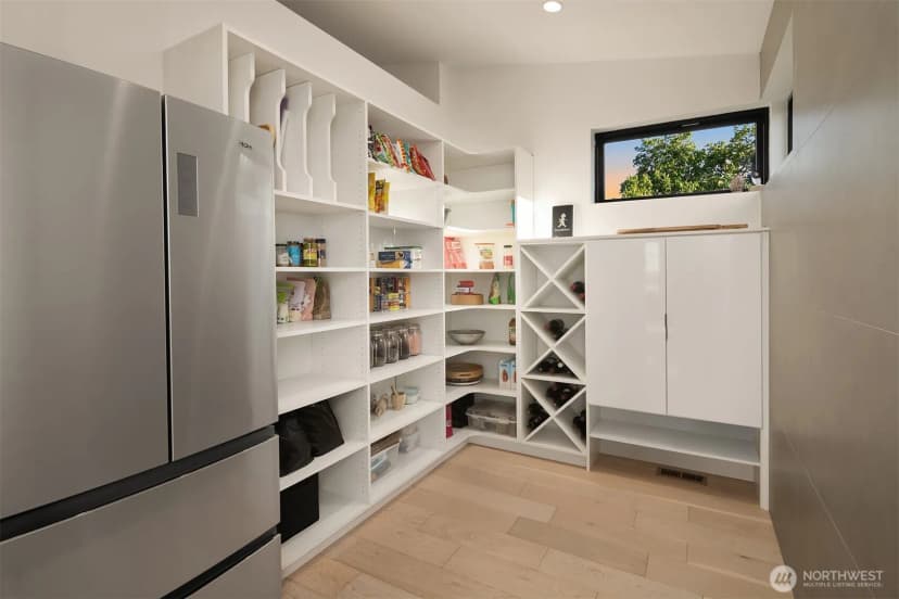 Property photo for 426 Wheeler Street, Seattle photo 9