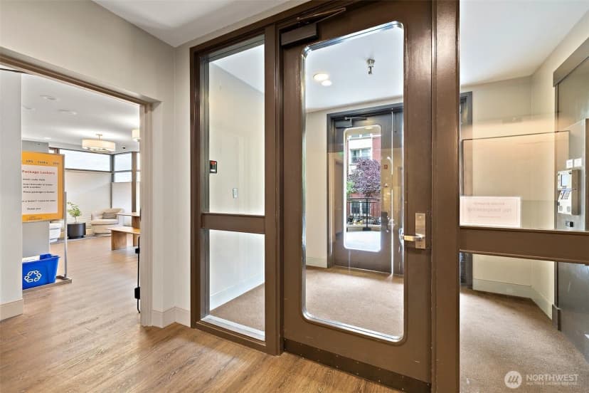 Property photo for 1300 University Street #4c, Seattle photo 19