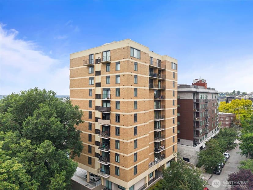 Property photo for 1300 University Street #4c, Seattle photo 28