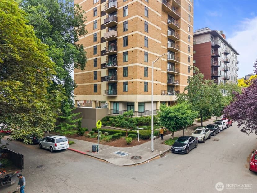 Property photo for 1300 University Street #4c, Seattle photo 29