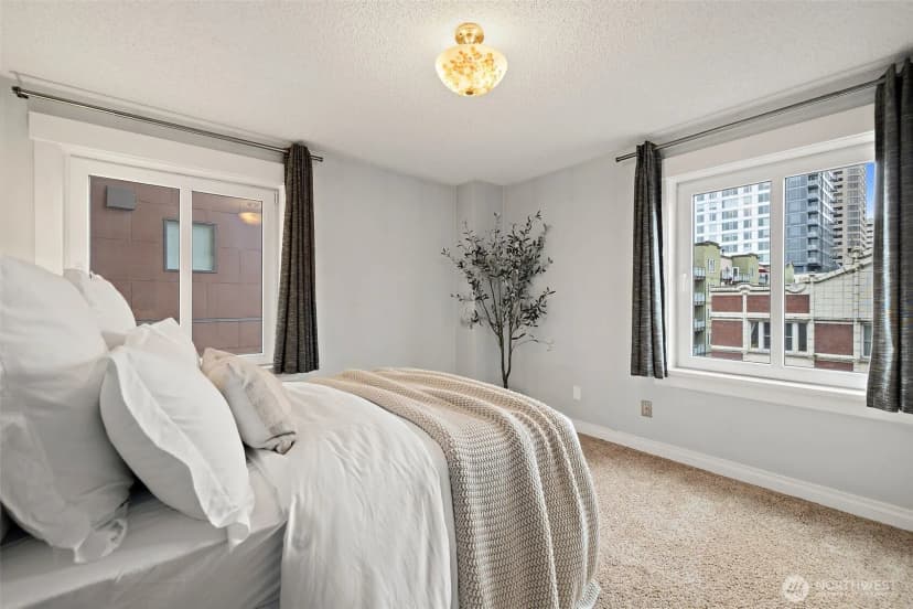 Property photo for 1300 University Street #4c, Seattle photo 9